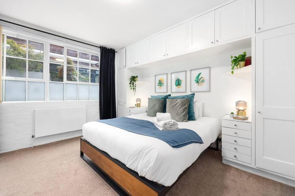 Two-bedroom Short Term & Flexible Renting Hackney With Free Wifi And Roof Terrace! Appartamento *