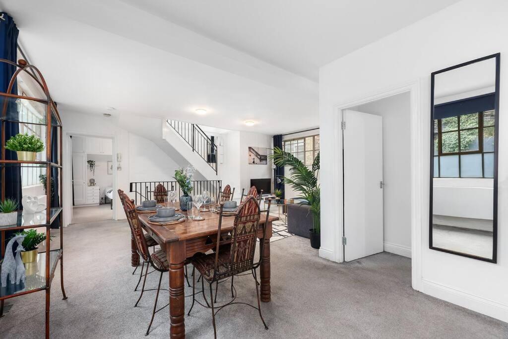 Two-bedroom Short Term & Flexible Renting Hackney With Free Wifi And Roof Terrace! Appartamento Londra